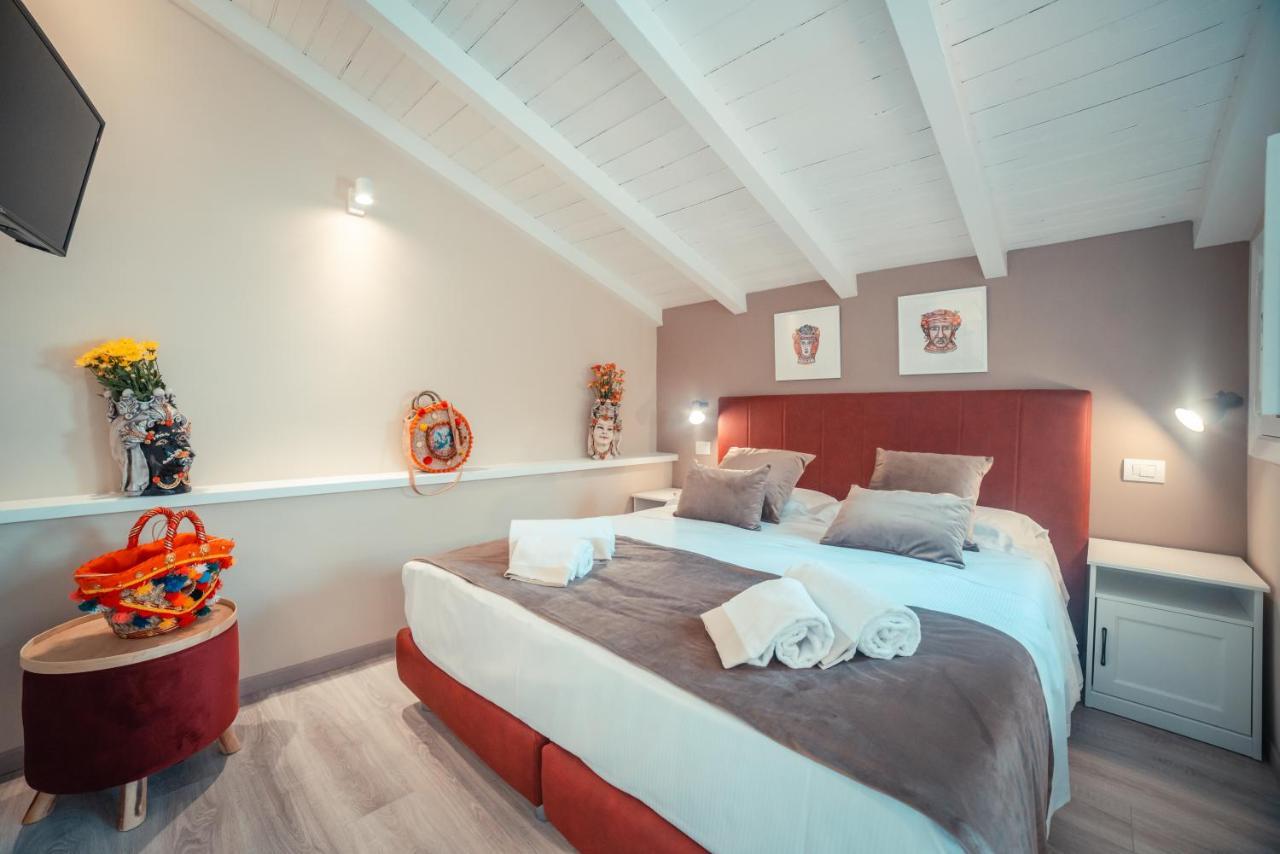 Large Double Room,1033605485:JPEG
