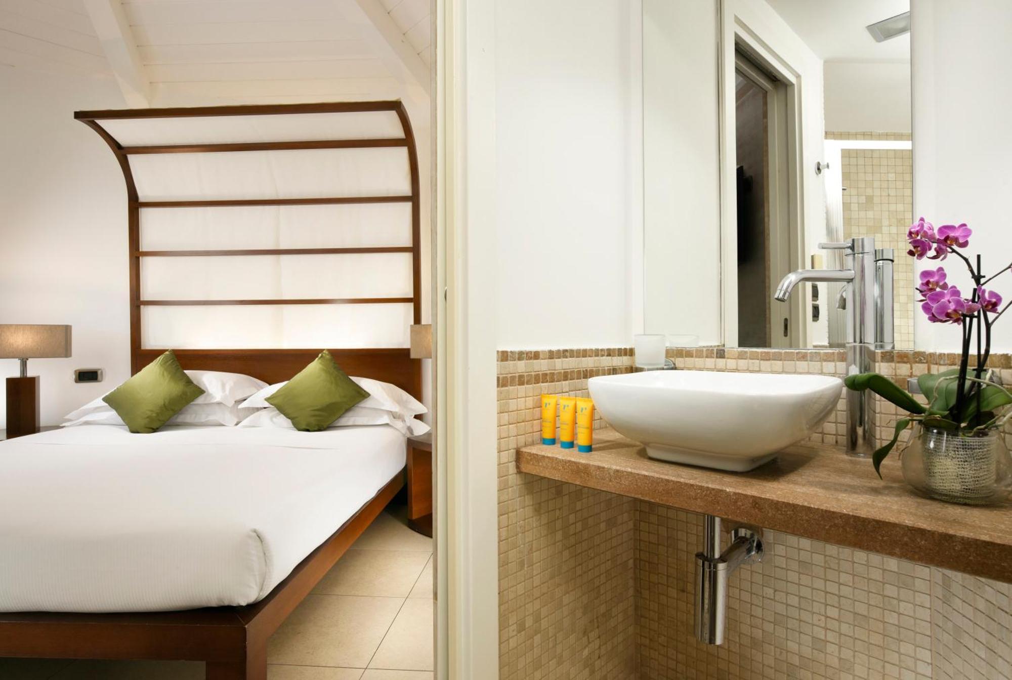 Superior Double Room Partial Sea View