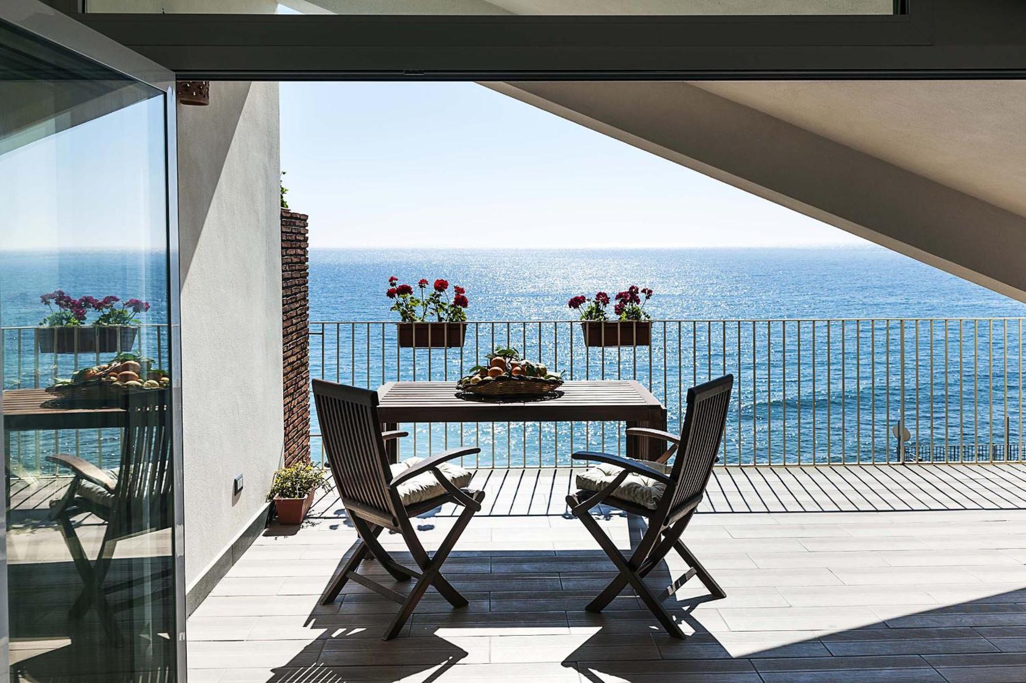 One-Bedroom Apartment Terrace Sea View,1543271251:JPEG