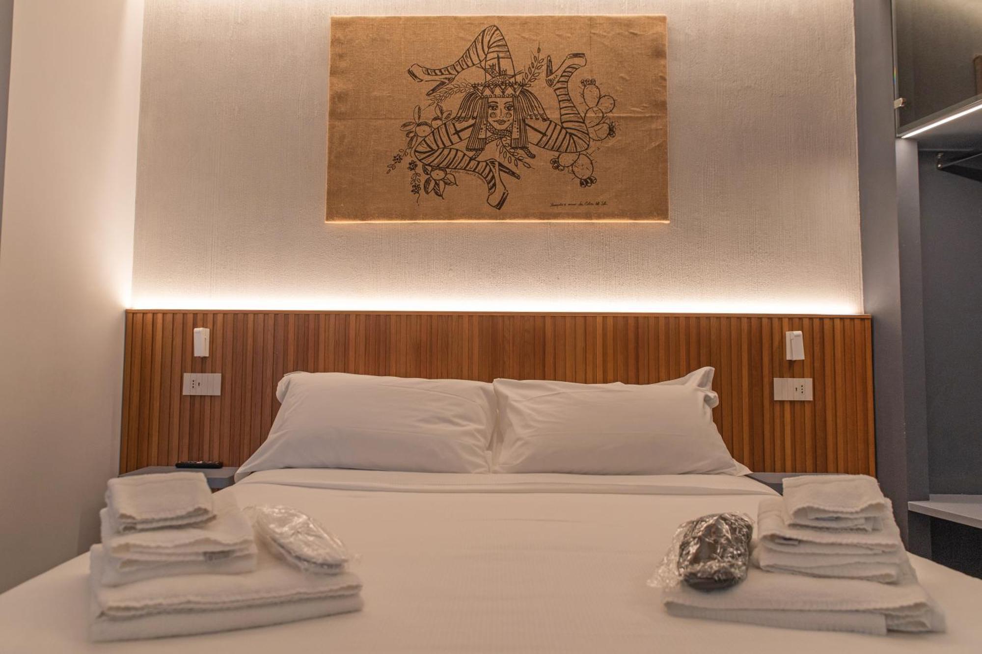 Deluxe Double Room with Balcony,1550505532:JPEG