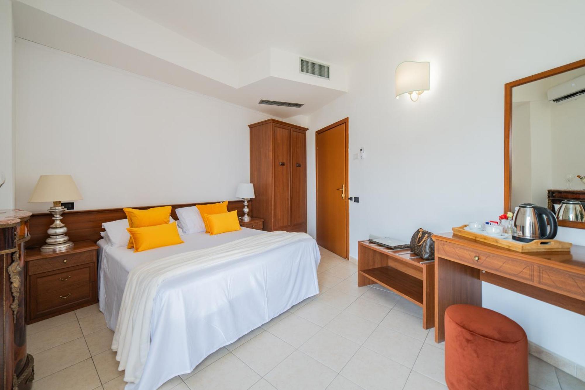 Twin Room Shower