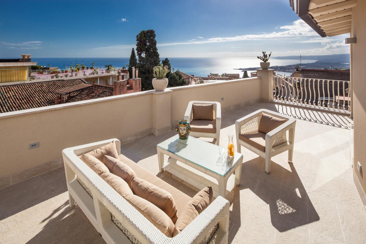 One Bedroom Apartment Penthouse Terrace Sea View