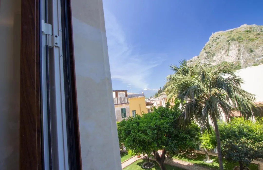 Villa Valverde Apartments E B&B-1