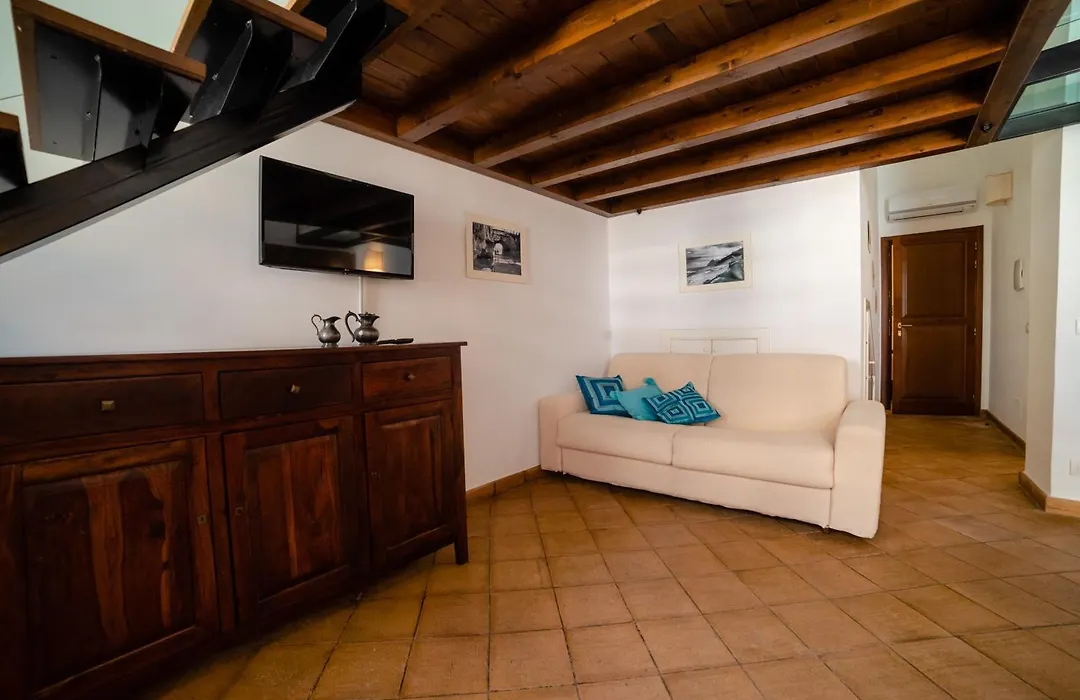 Vilagos Apartments & Loft Taormina-1