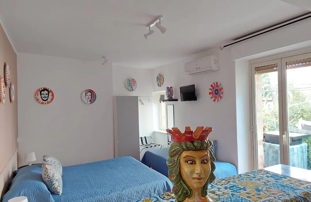 Al Teatro Antico Rooms&House-1