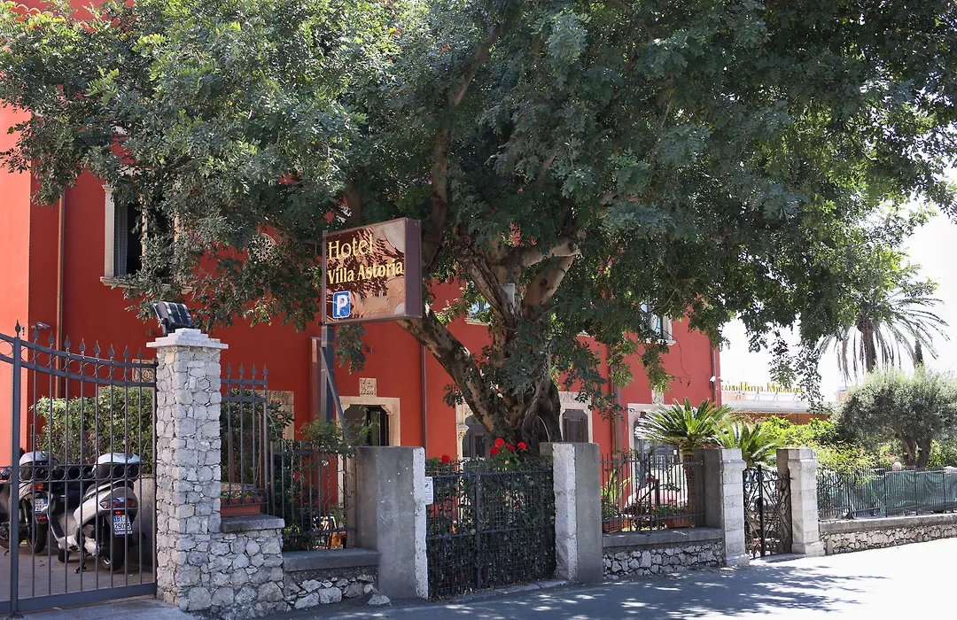 Villa Astoria-1