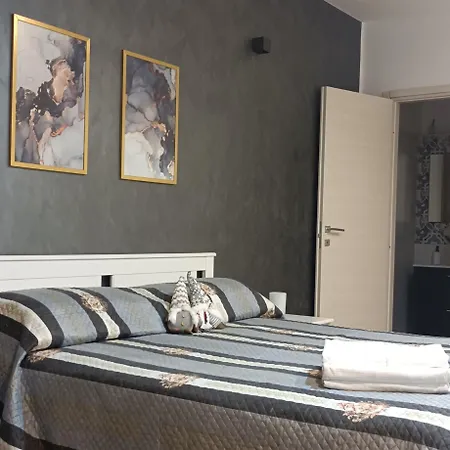 La Jacaranda Rooms-3