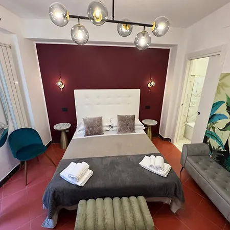 Taorminas Sun Central Boutique Guesthouse & Suites-3